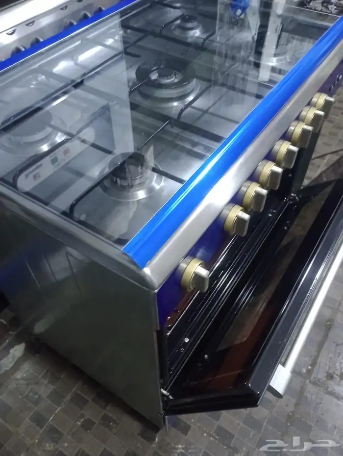 للبيع وفرن مستقدم نظيف ايطالي 60 90 مقص من جده اصلي 3