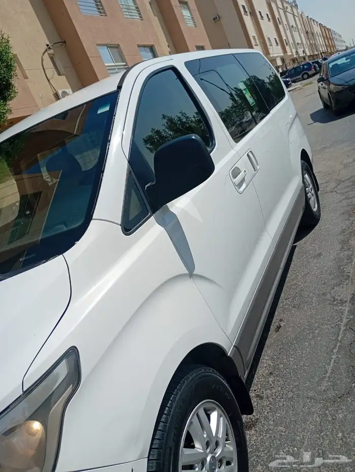اتش ون هيونداي 2020 للبيع H1 for sale 9