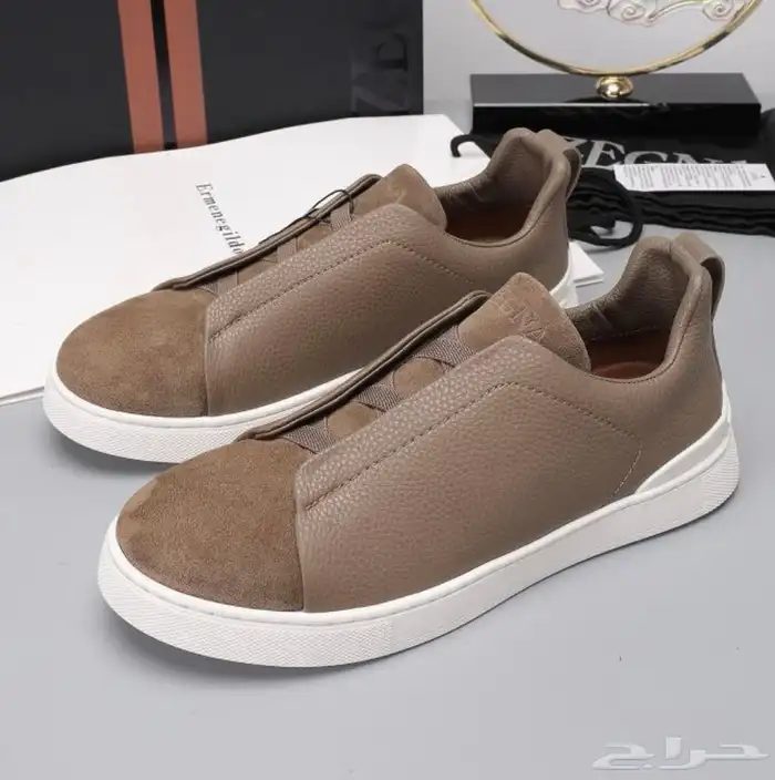 شوز زينقا الرجالي بيج و اسود 0