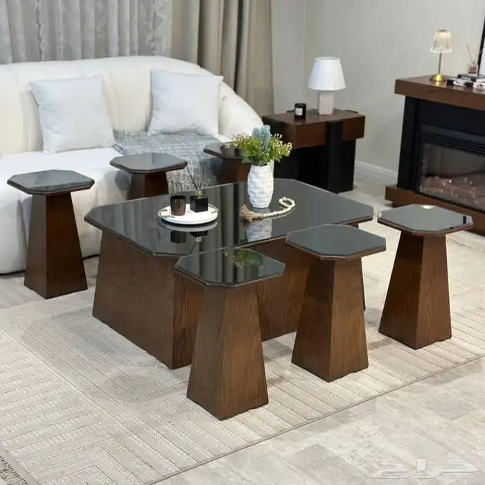 ورشة للنجارة والطاولات الخشبية 9