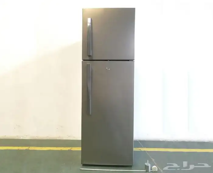 ثلاجة للبيع بكرتونها 1
