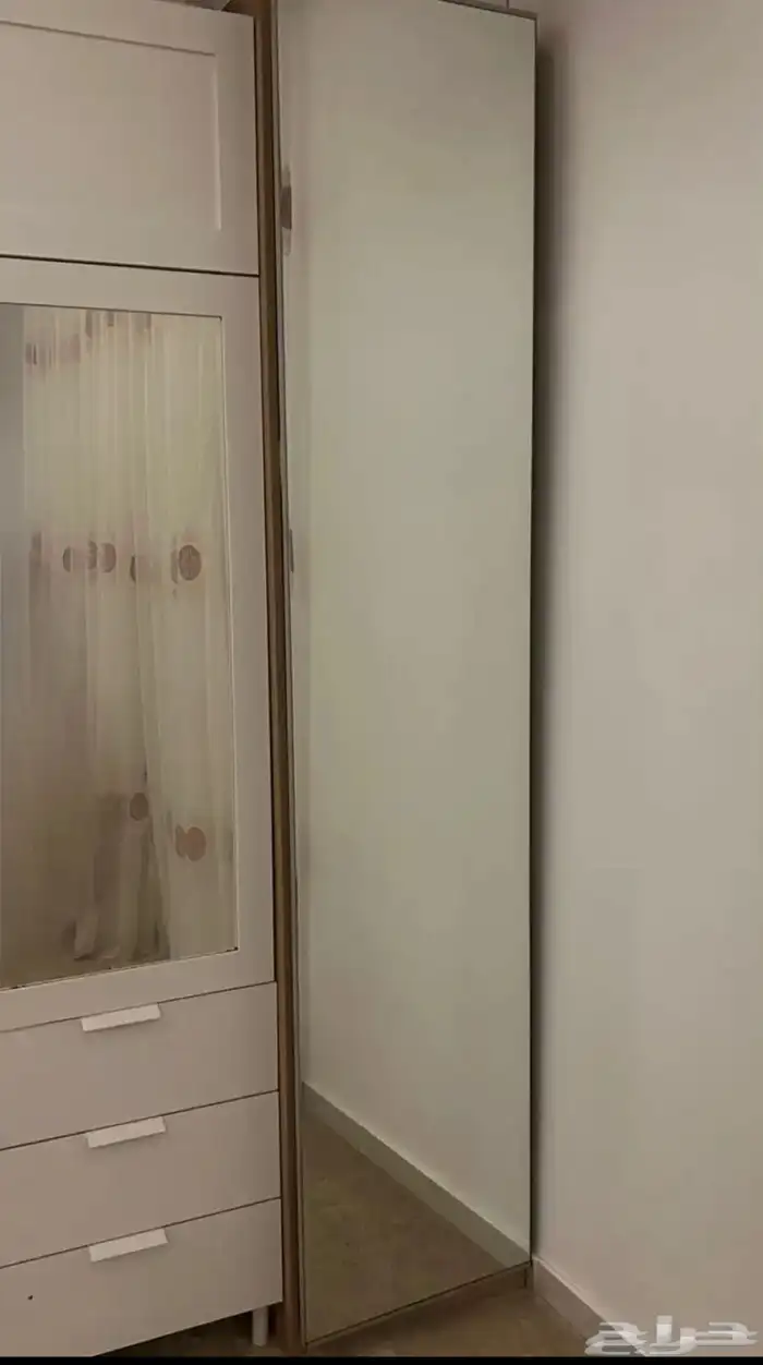 دواليب ايكيا ب 600نظيفه 1