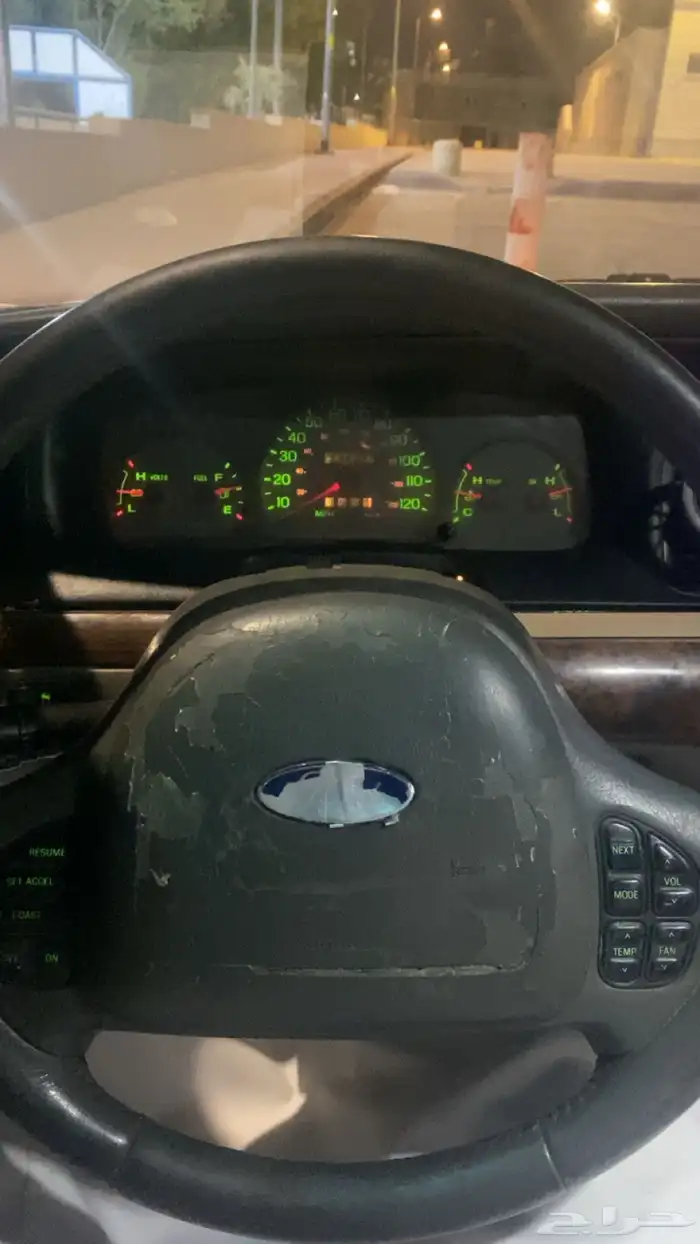 فورد فكتوريا قير ارضي 8