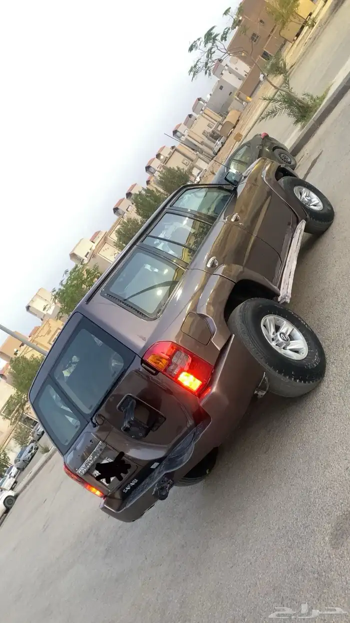 جيب نيسان 10