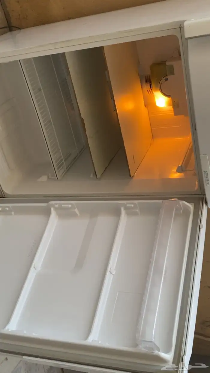 ثلاجه و فريز نوع سامسونق 1