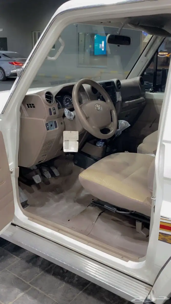 جيب ربع شرط بدي ومحركات ممشى قليل مخزن 65 الف فقط وكاله 15