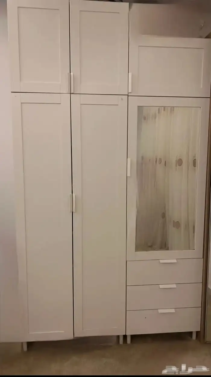 دواليب ايكيا ب 600نظيفه 0