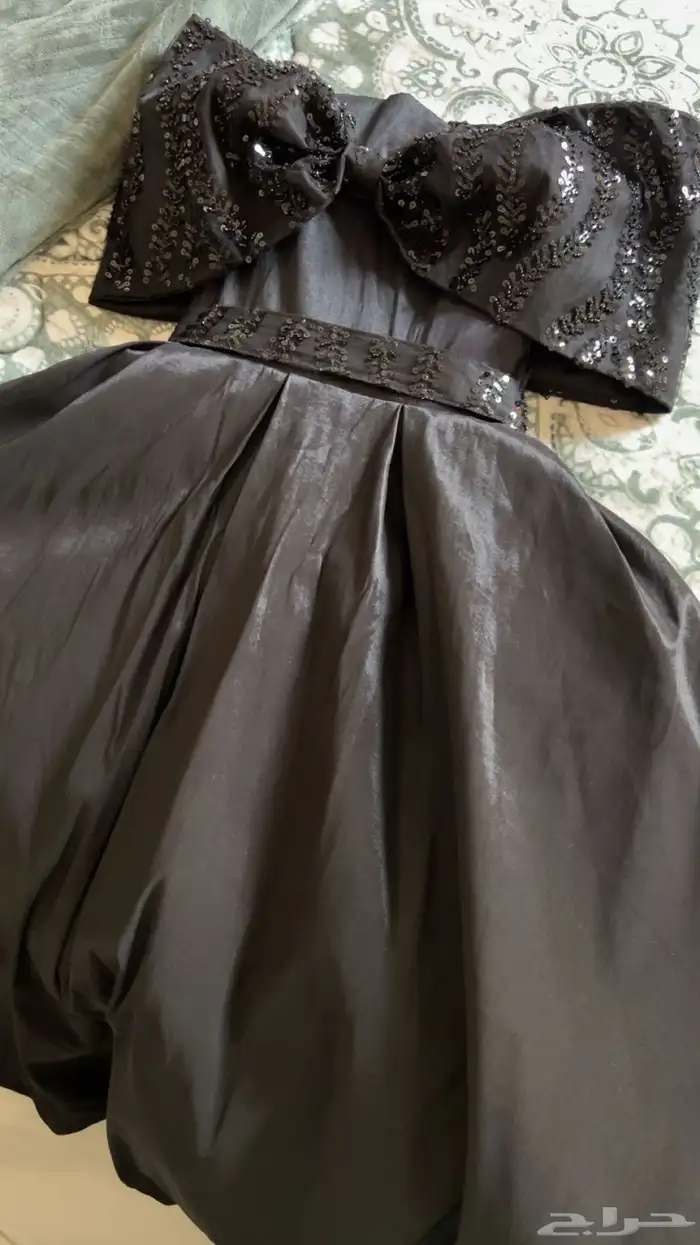 فستان مناسب اسود مقاس 3 0