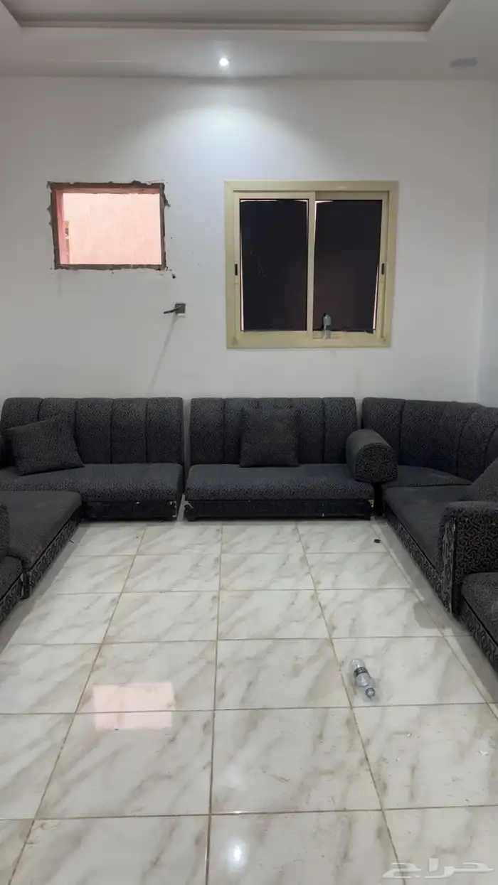 كنب ارضي ولوحات 1