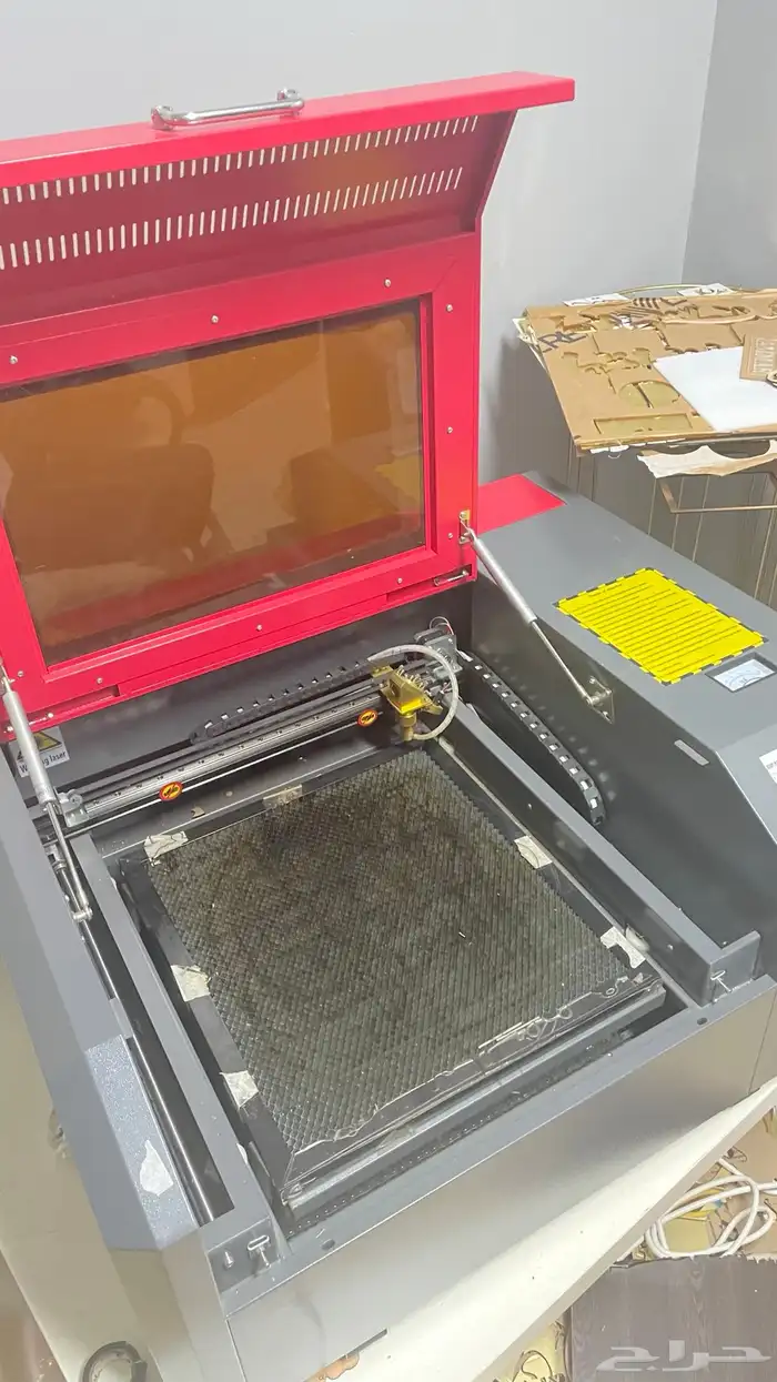 مكينة قص ونحت ليزر 1