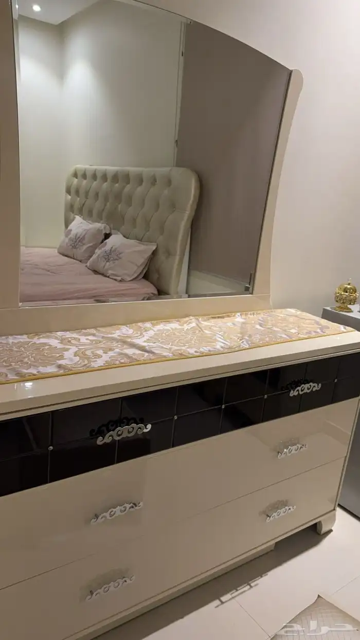 غرفه نوم للبيع 1