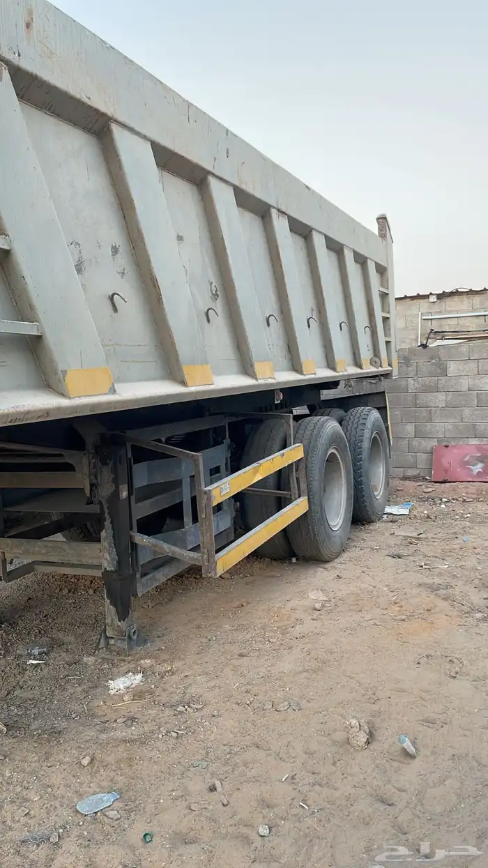 قلاب للبيع شبه جديد موديل 2021 2