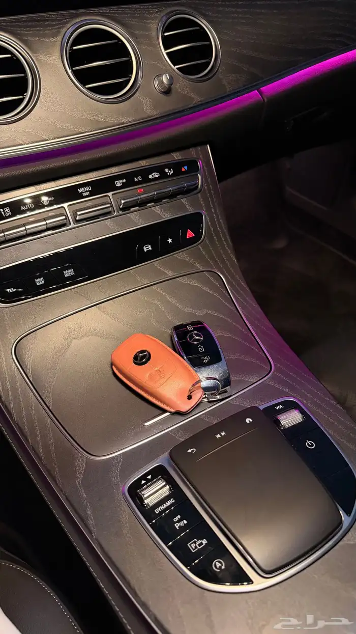 مرسيدس E350 AMG 2022 (بنزين) فل اوبشن بحالة الوكالة 34