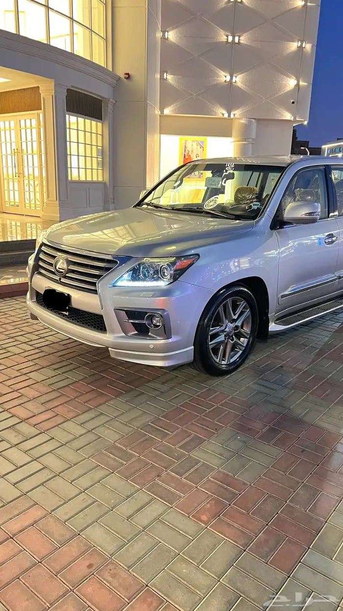 لكزس LX570 2021 فل DD 9