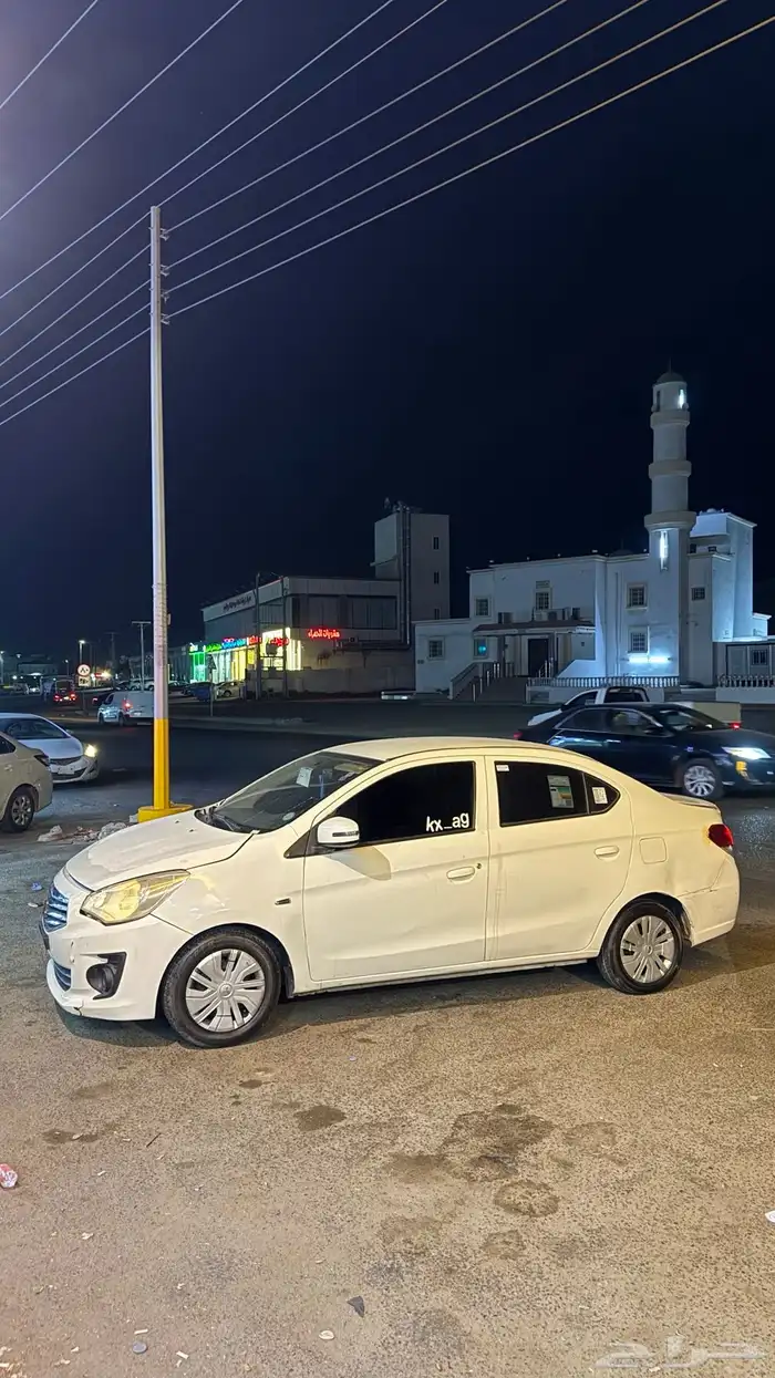 مصور سيارات ومصمم 17