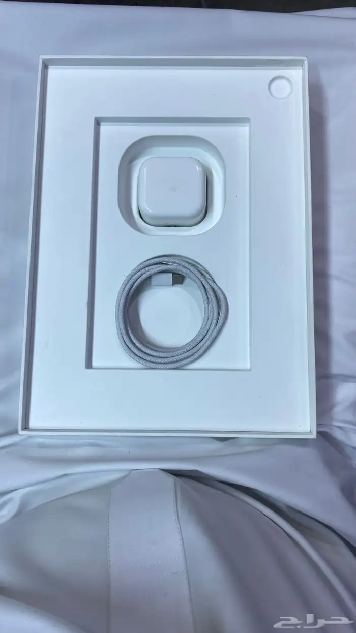 iPad A16 10