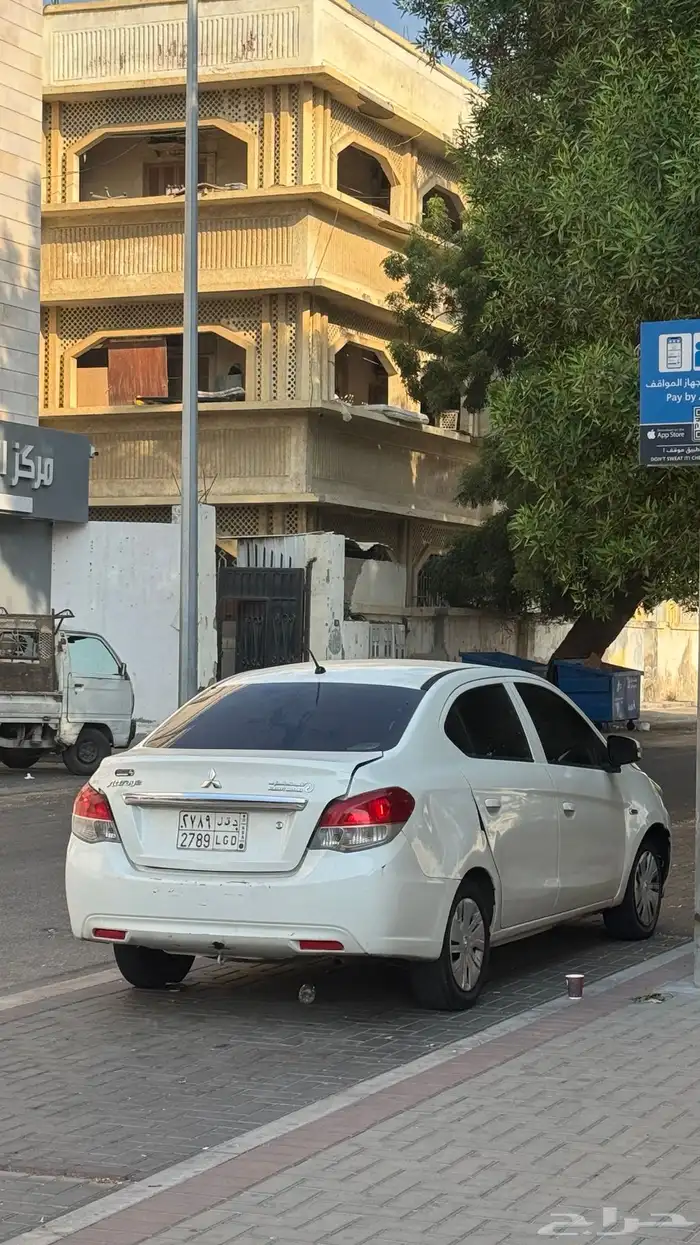 مصور سيارات ومصمم 2