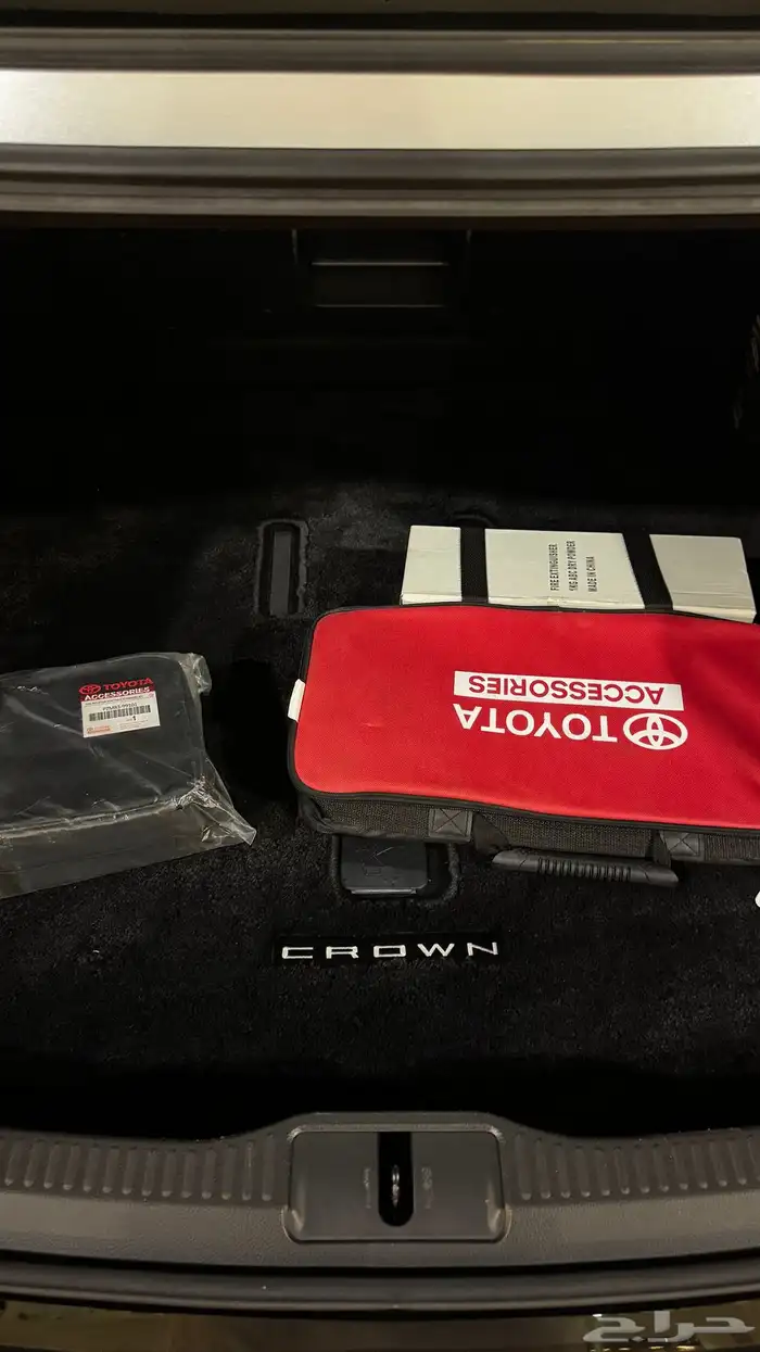 كراون بريميوم 2023 ابيض وكالة 11