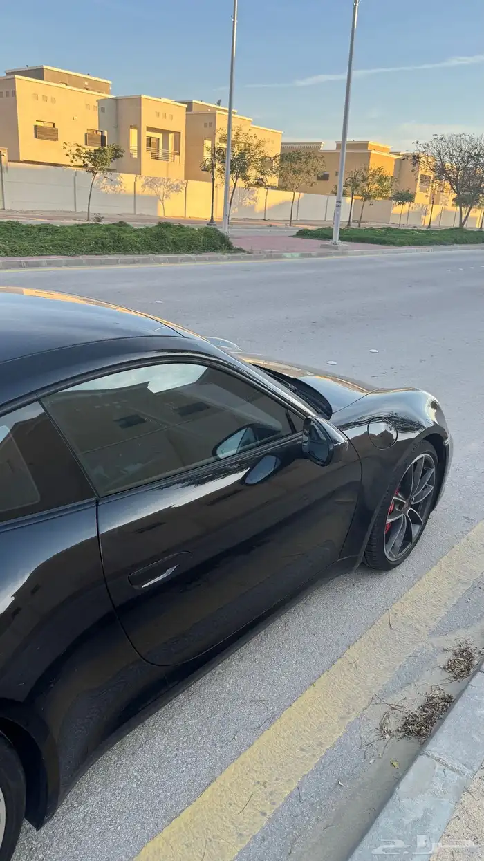 بورش 911 كاريرا اسود 2020 5