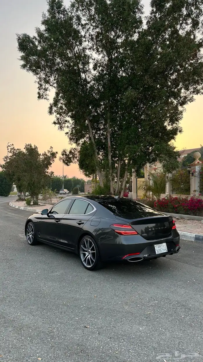 2022 جينيسس G70 7
