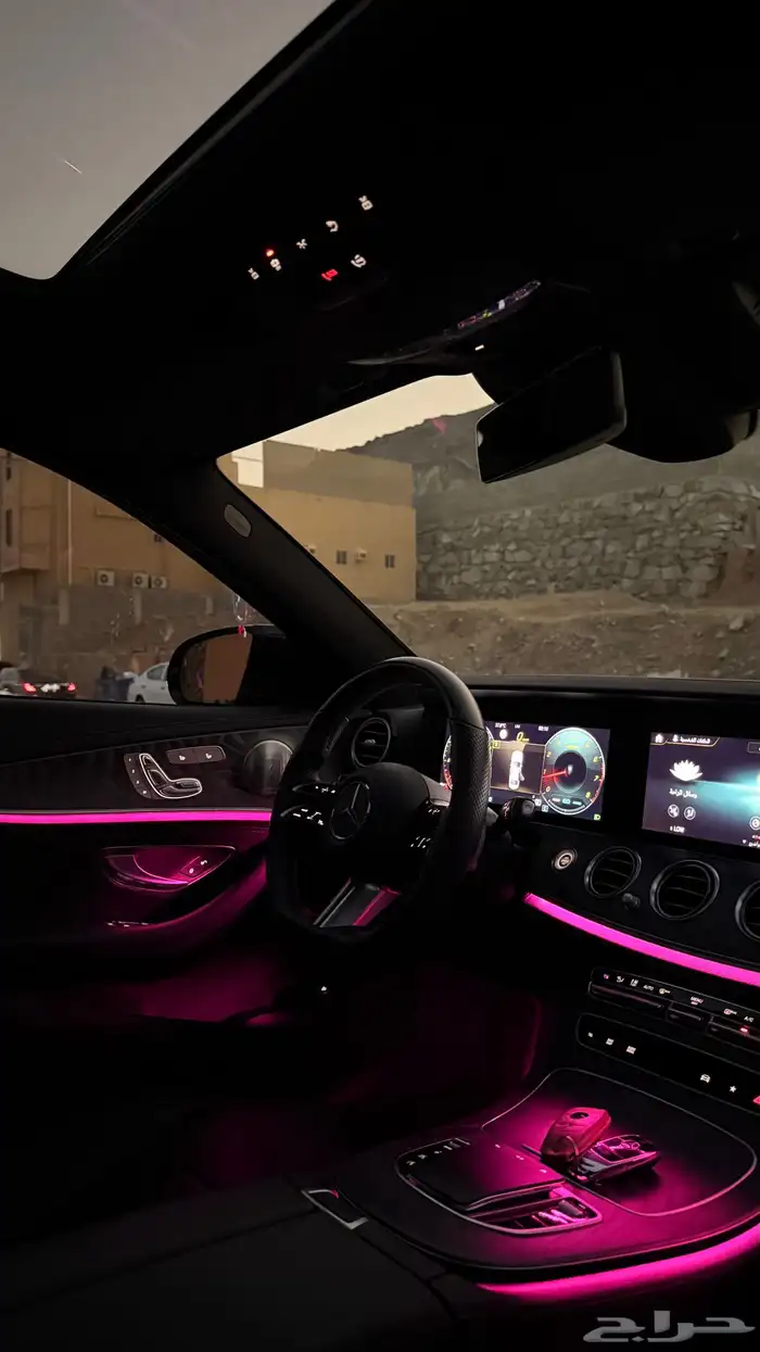 مرسيدس E350 AMG 2022 (بنزين) فل اوبشن بحالة الوكالة 35