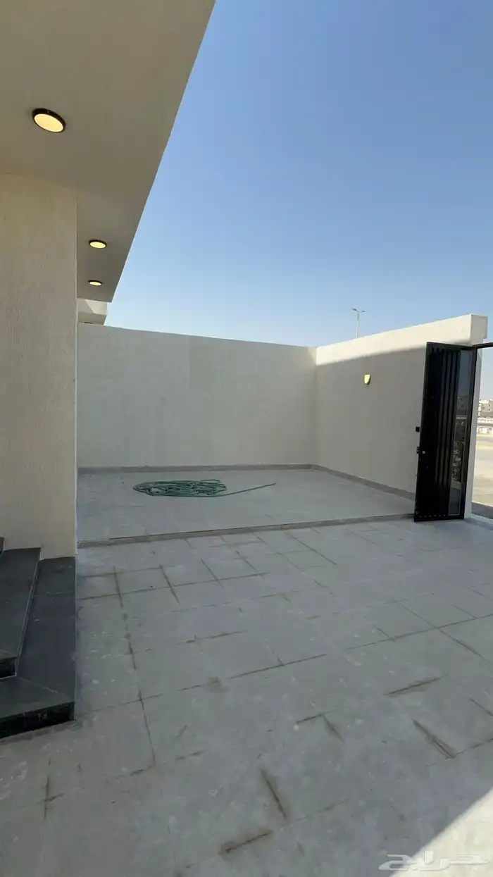 للبيع فيلا دوبلكس بالحي الثالث مرتبه جدا 250 م 2