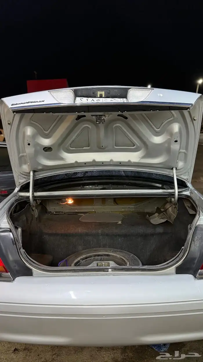 فورد فكتوريا 2001 7