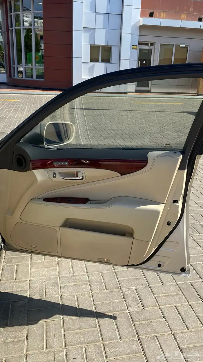 لكزس LS460 2010 شورت 9