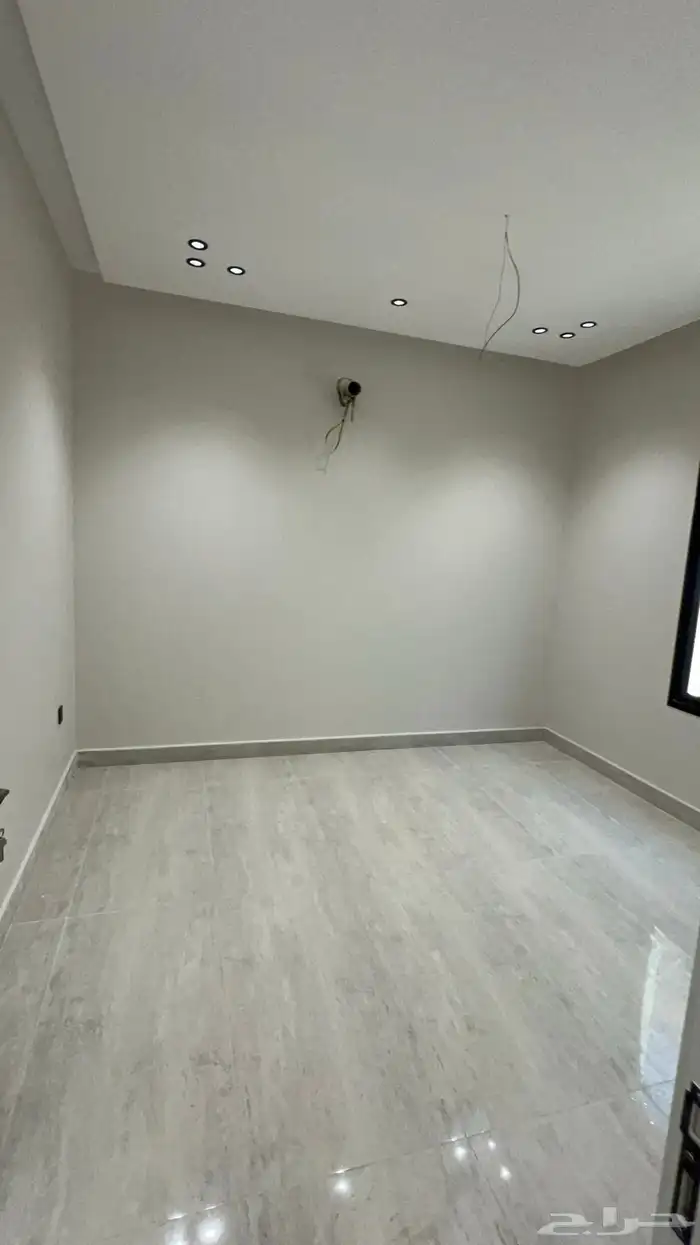 للبيع فيلا دوبلكس بالحي الثالث مرتبه جدا 250 م 17