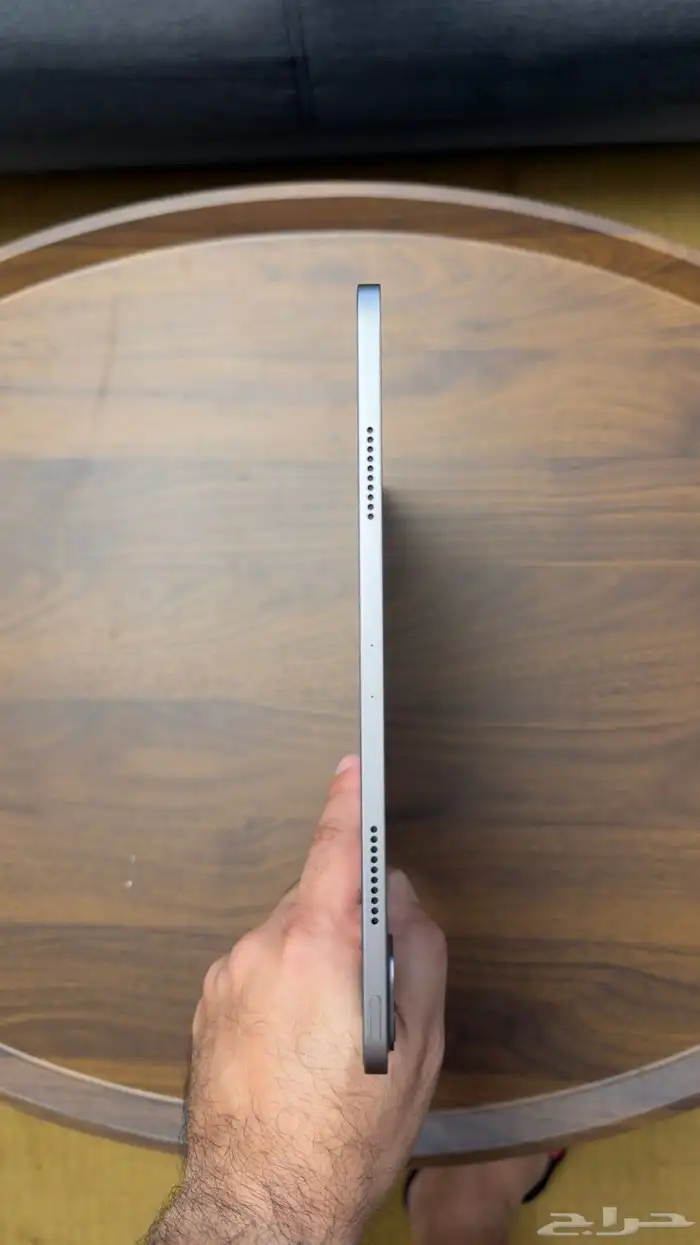 ايباد برو 12.9 M2 شبه جديد 4