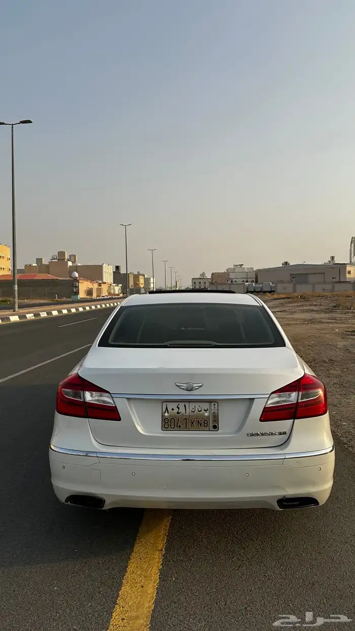 للبيع جينسس 2013 6