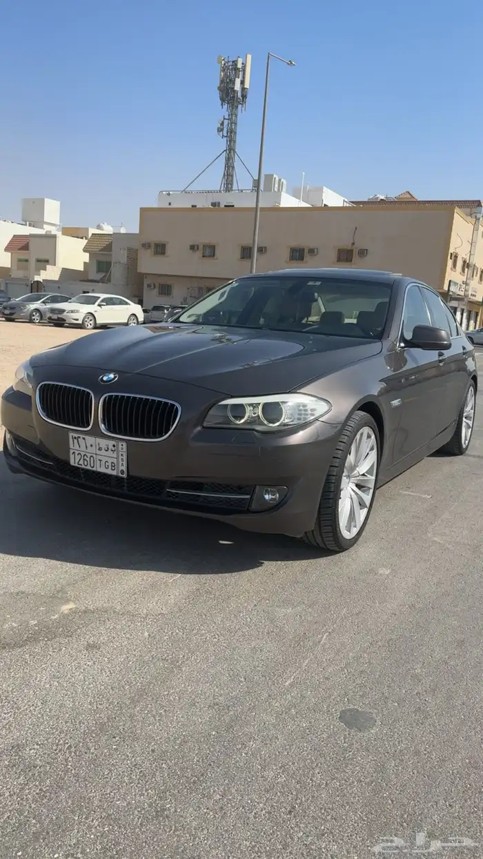 بي ام دبليو 523i موديل 2012 ممشى 194 سته سلندر 2