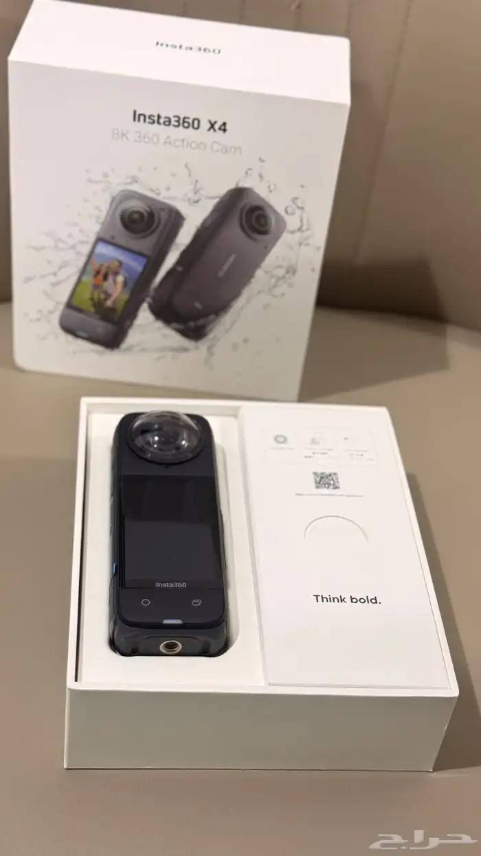 للبيع كاميرا insta360 x4 0