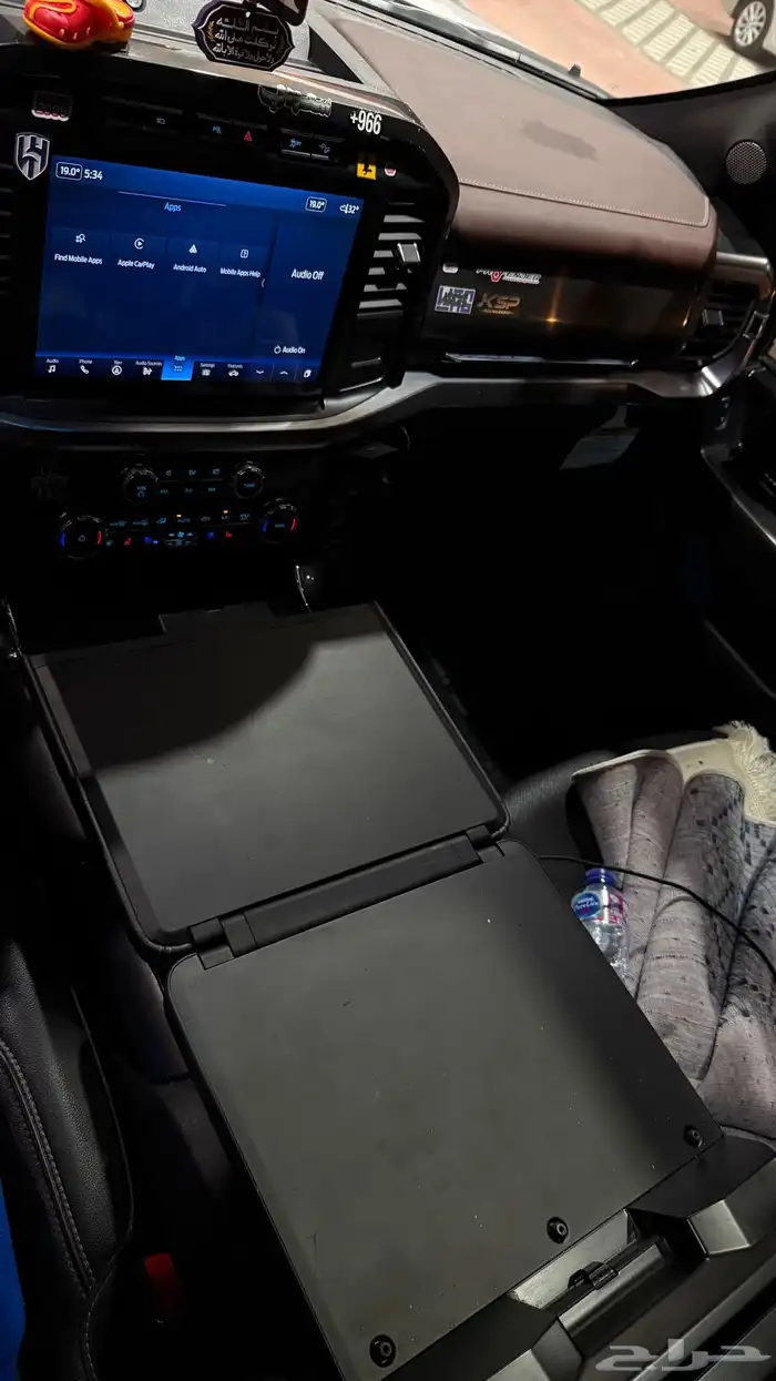 فورد لاريت 17