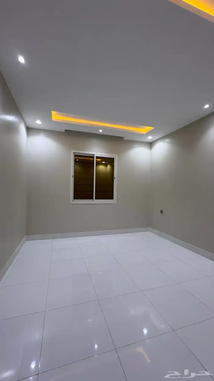 للبيع دور ارضي 6 غرف مع حوش من 520 الف بالمحاله ابها 18