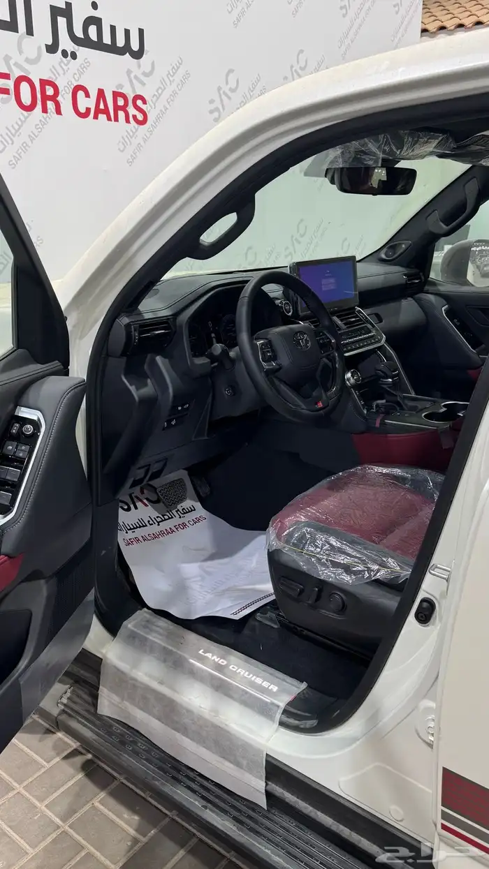 تويوتا   لاندكروزر GR بريمي 2025 بنزين فل كامل 3