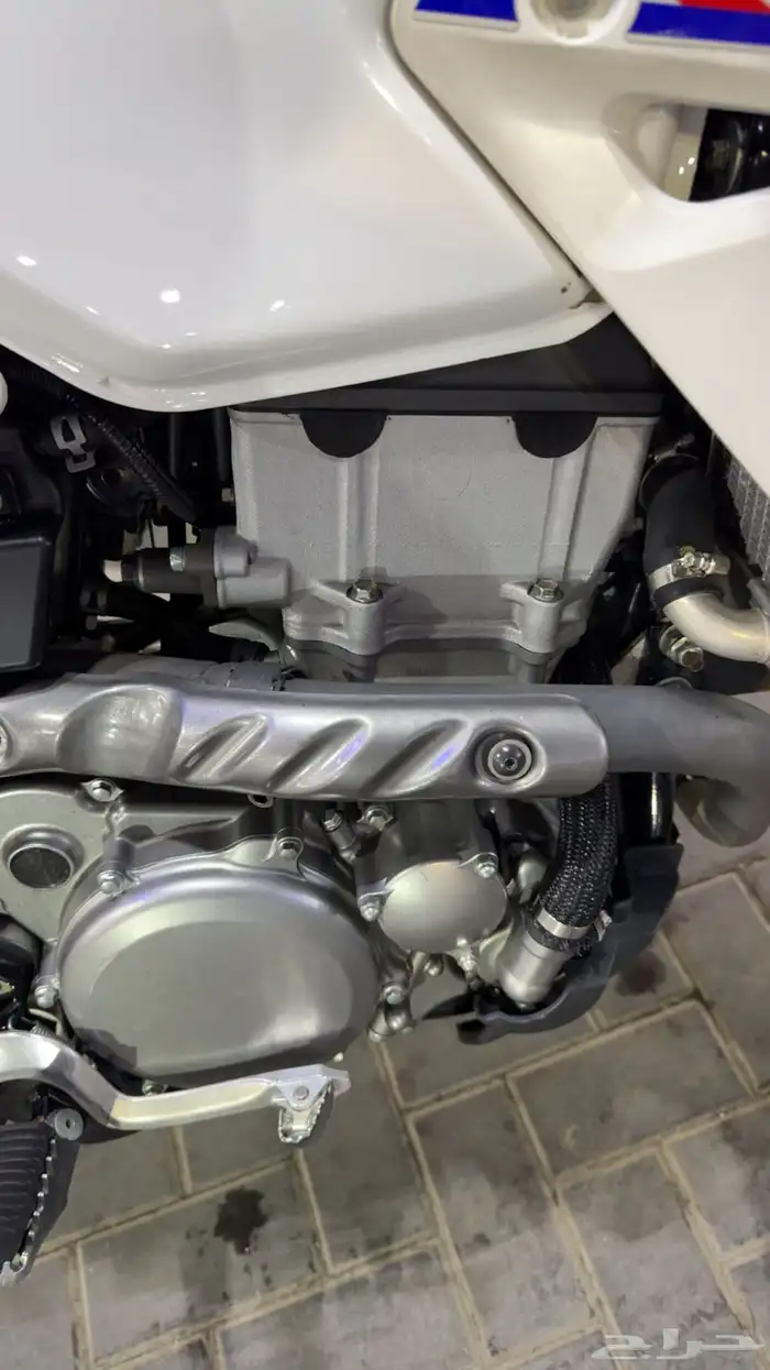 دي ار z400 للبيع موديل 23 6