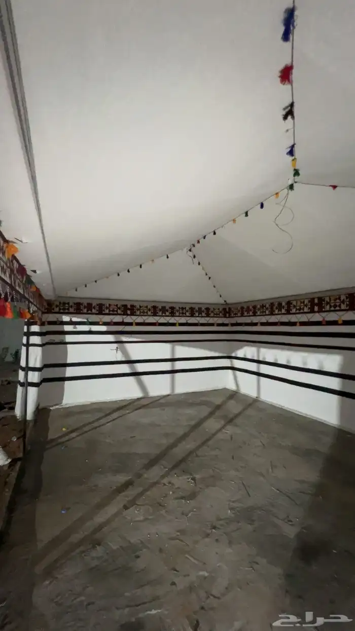 خيام الصقور الملكية 23