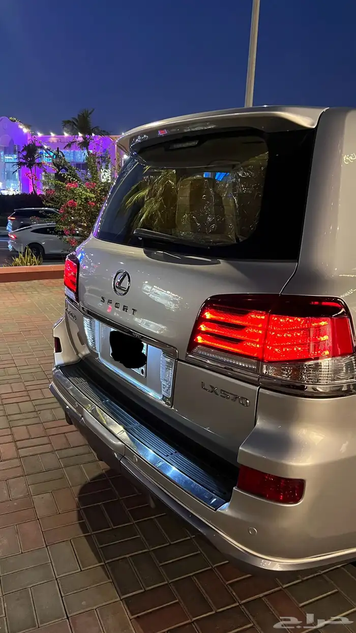 لكزس LX570 2021 فل DD 19