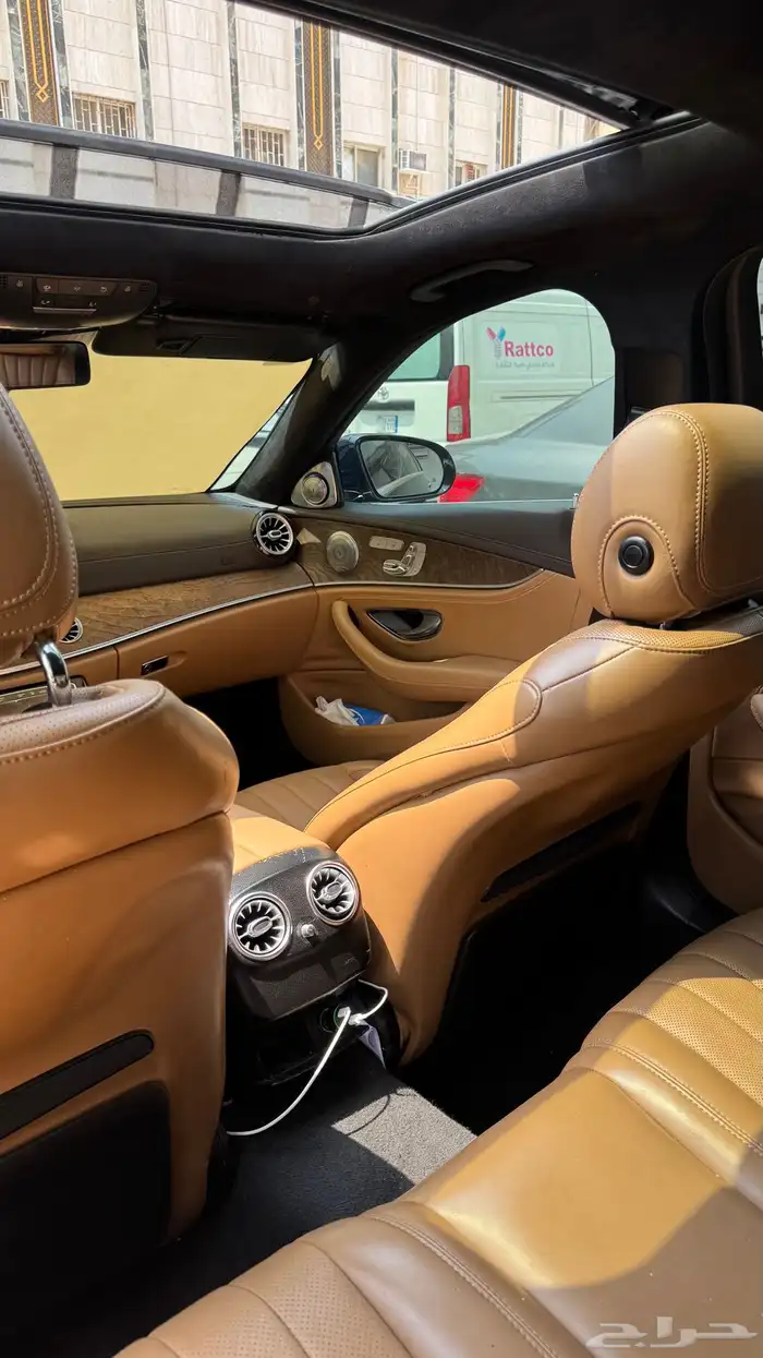 مرسيدس E400 4matic 2017 نظيفة 8