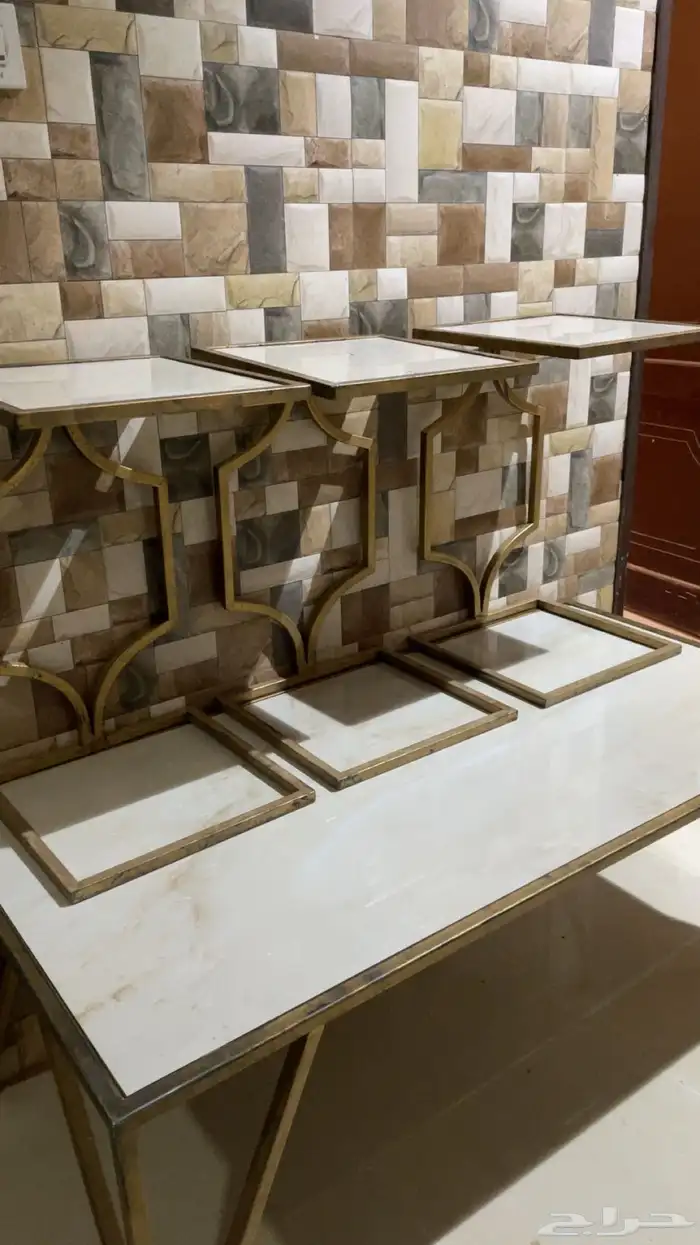 طاوله ومدخل 0