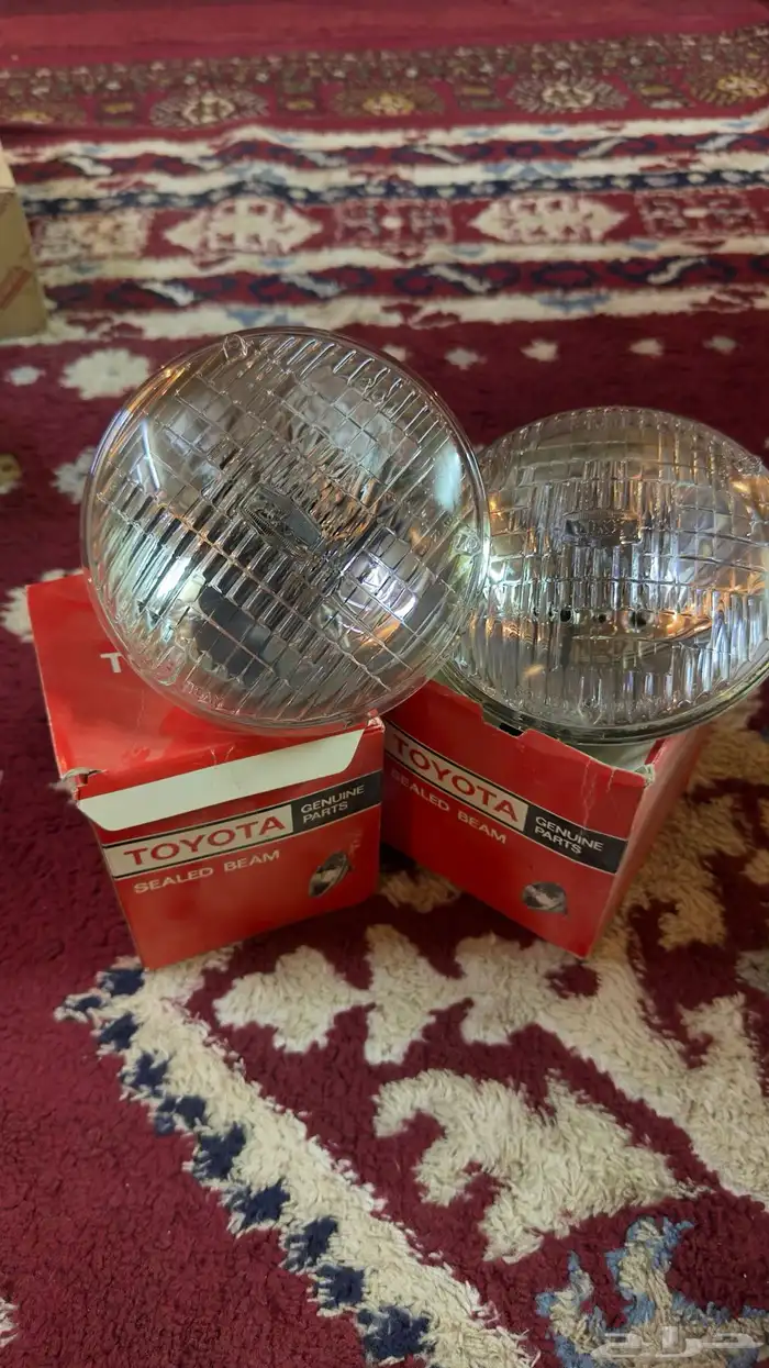 شمعات ددسن او هايلوكس قديم يوجد كميه 1