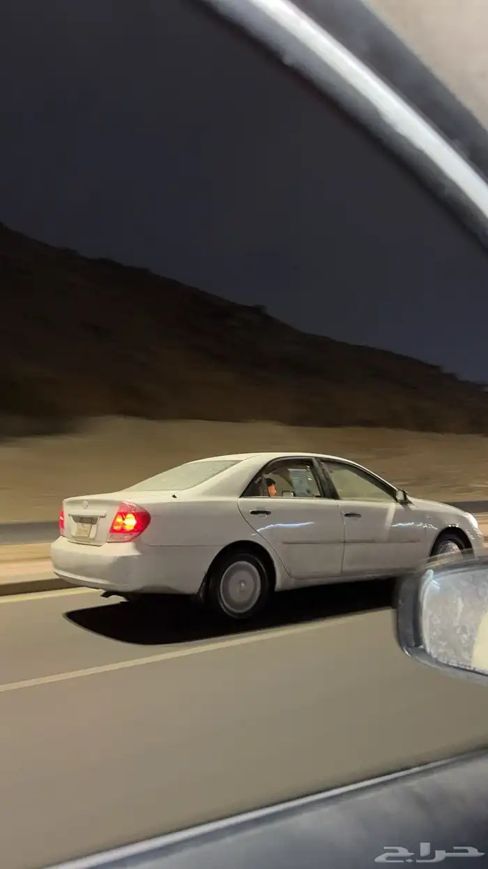 مصور سيارات ومصمم 25