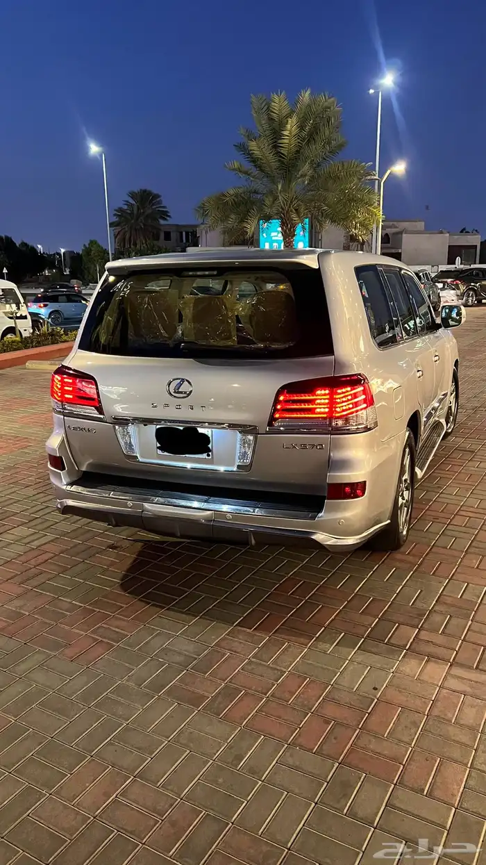 لكزس LX570 2021 فل DD 14