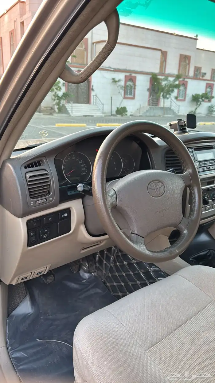 لاندكروزر 2006 قير عادي GXR1 12