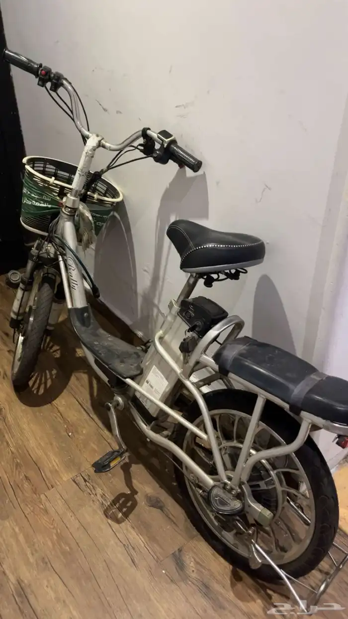 اسكوتر كهربائي 1