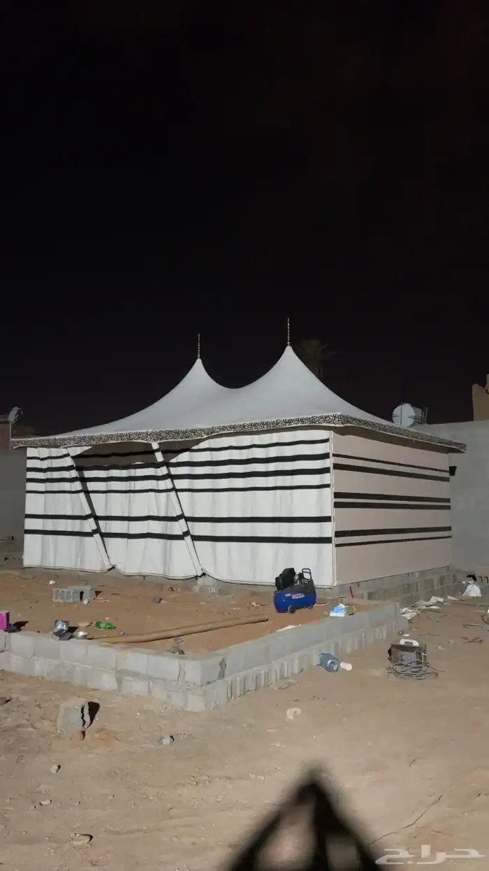 خيام الصقور الملكية 22