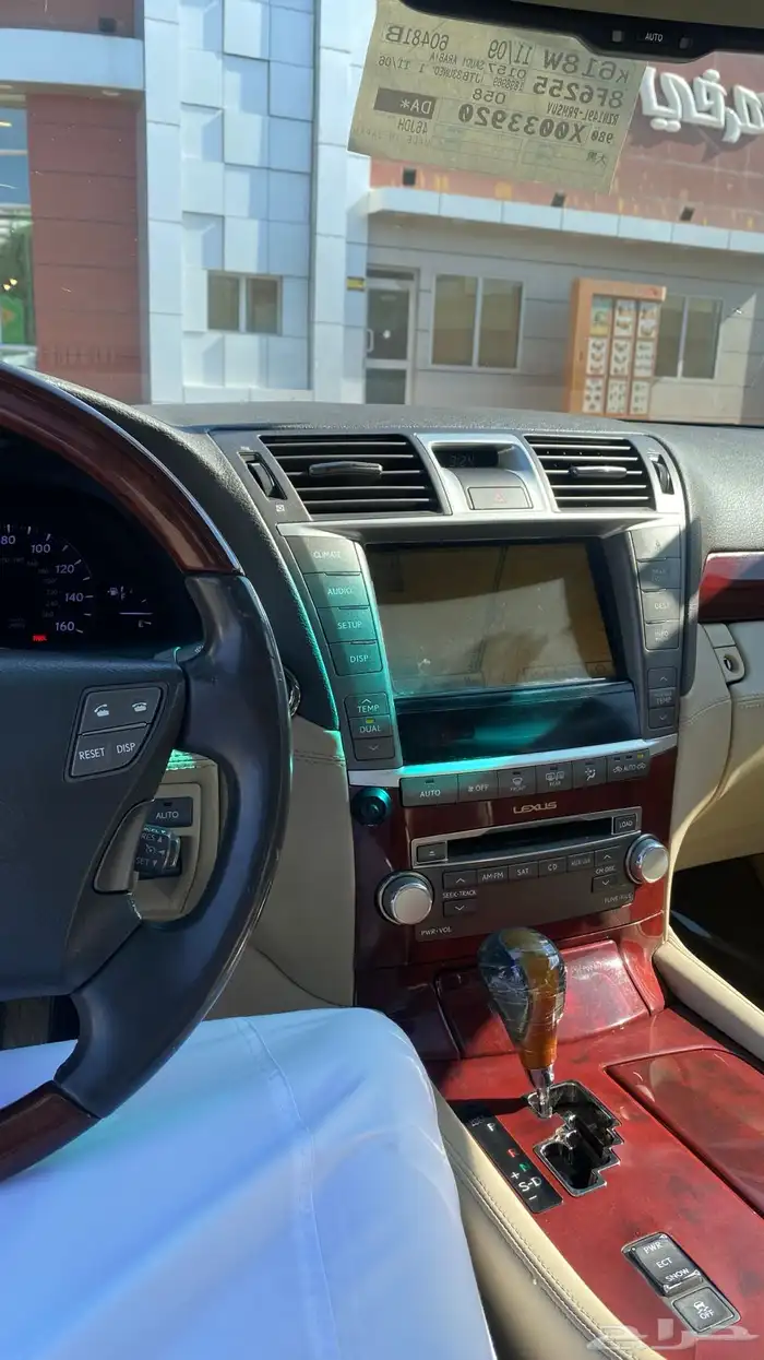 لكزس LS460 2010 شورت 6