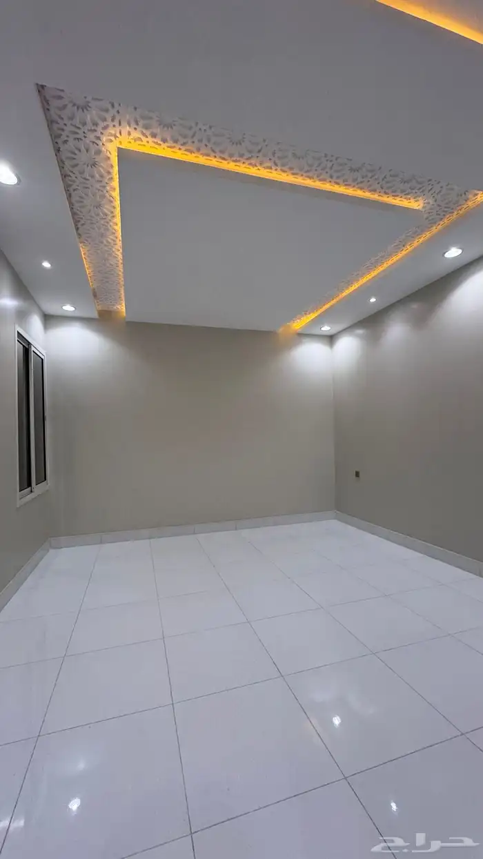 للبيع دور ارضي 6 غرف مع حوش من 520 الف بالمحاله ابها 15