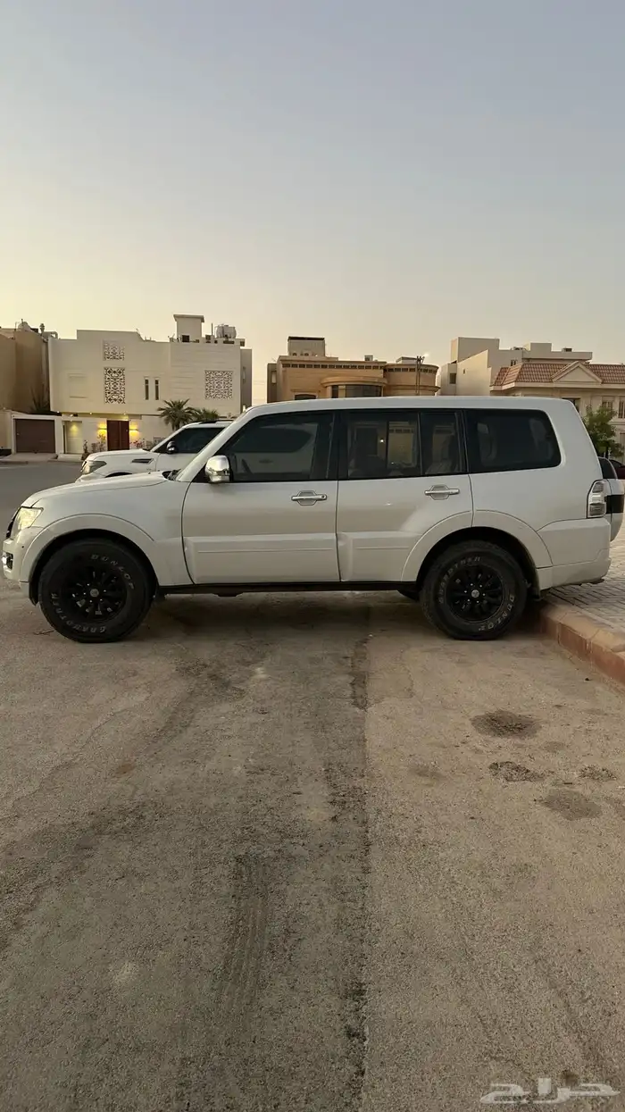 متسبيشي باجيرو 2015 GLS للبيع 5